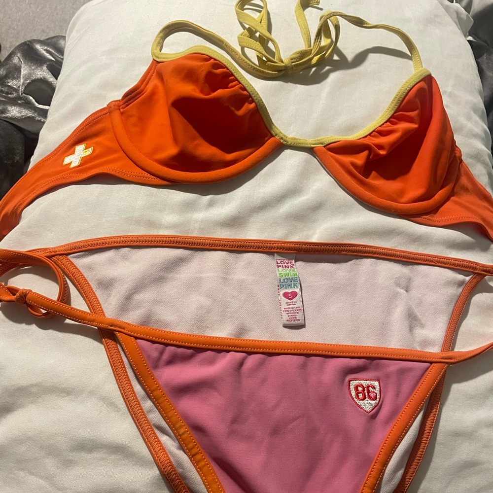 team pink string bikini